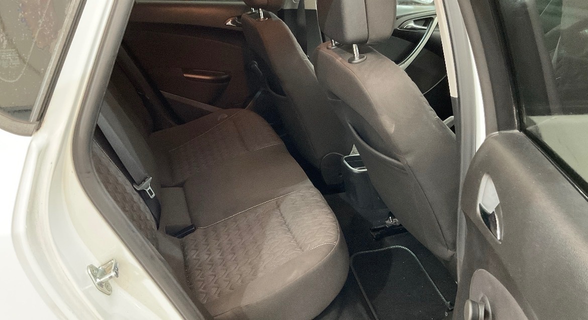 Used Vauxhall Astra 2013 for sale - 76446132: Photo 7