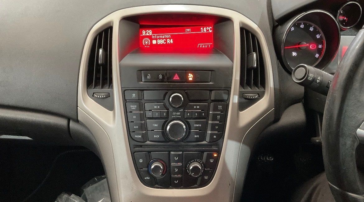 Used Vauxhall Astra 2013 for sale - 76446132: Photo 9