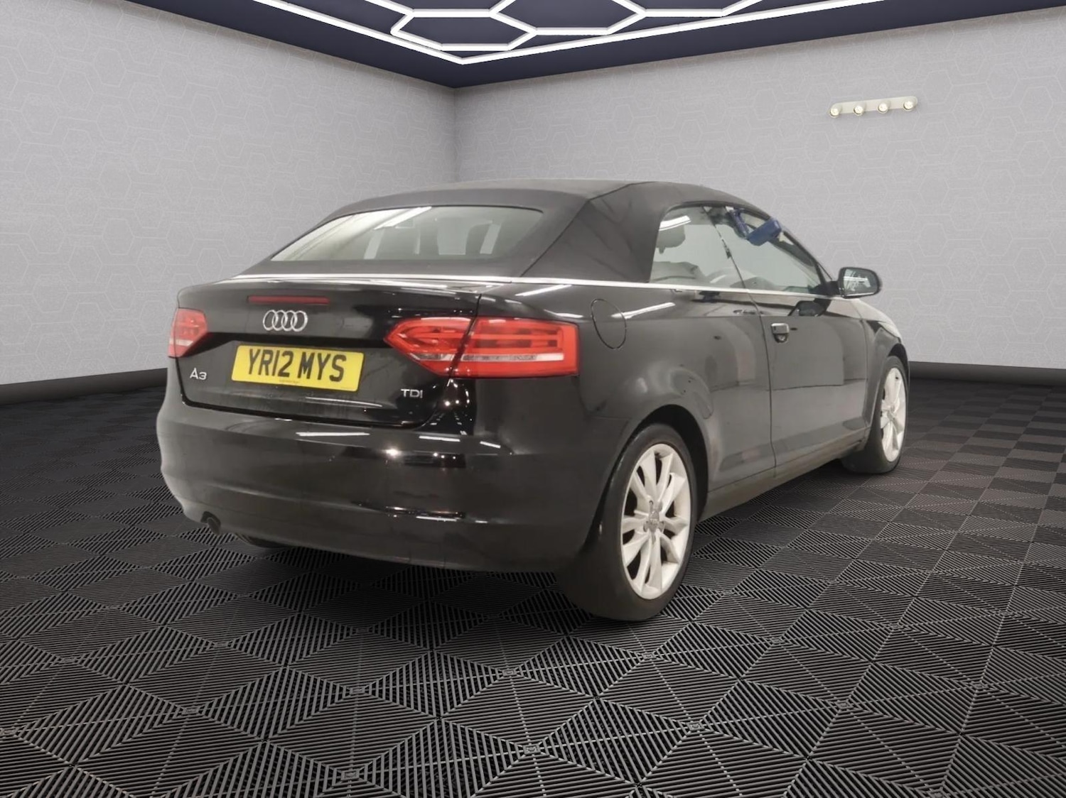 Used Audi A3 2012 for sale - 77335810: Photo 2