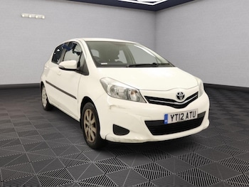 Used Toyota Yaris 2012 for sale - 77201074: Photo