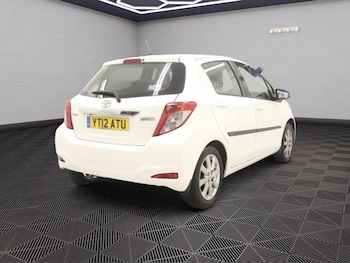 Used Toyota Yaris 2012 for sale - 77201074: Photo