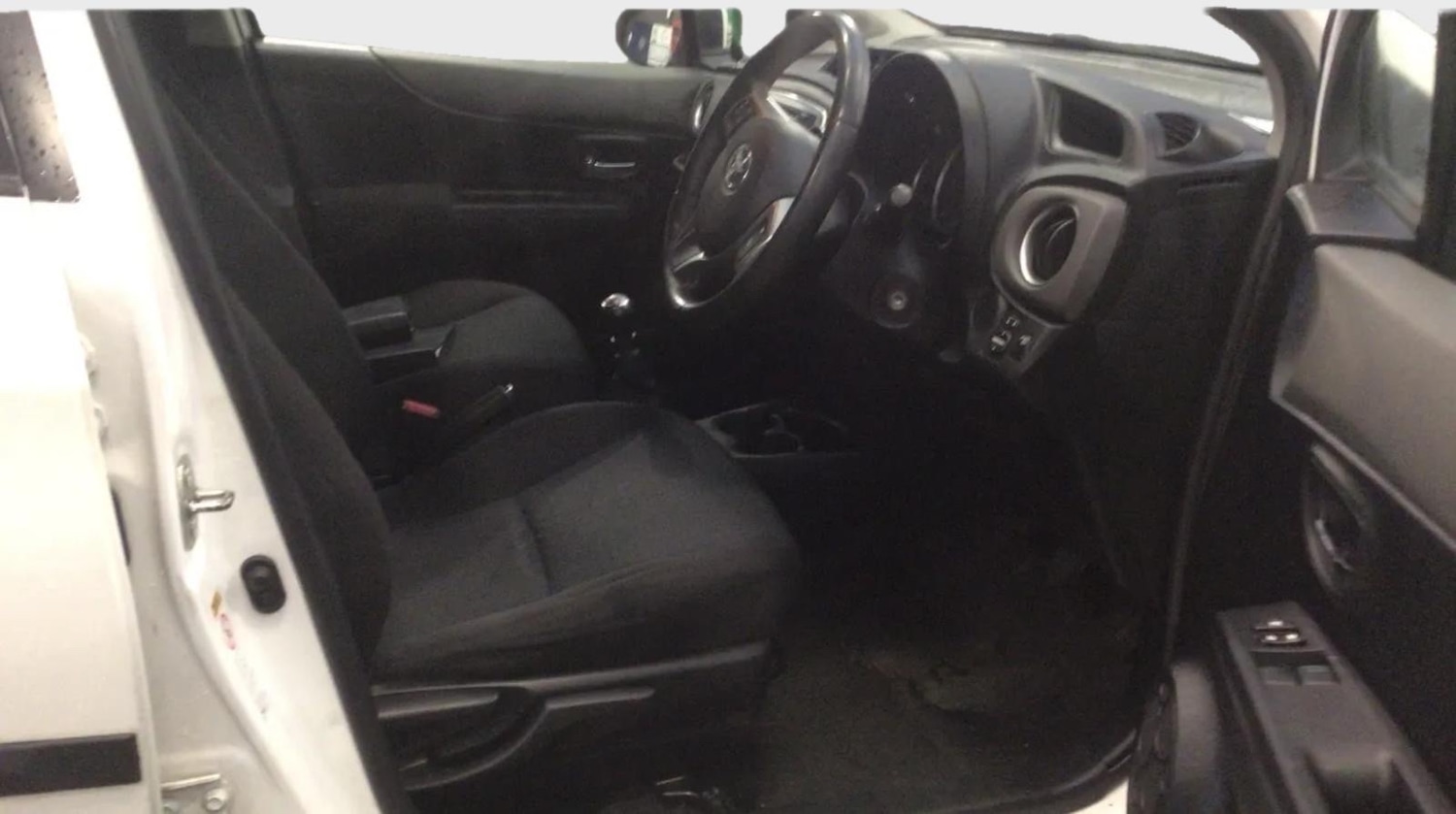 Used Toyota Yaris 2012 for sale - 77201074: Photo 7