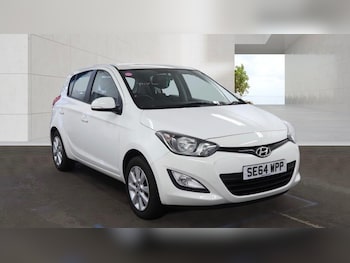 Used Hyundai i20 2015 for sale - 79039078: Photo