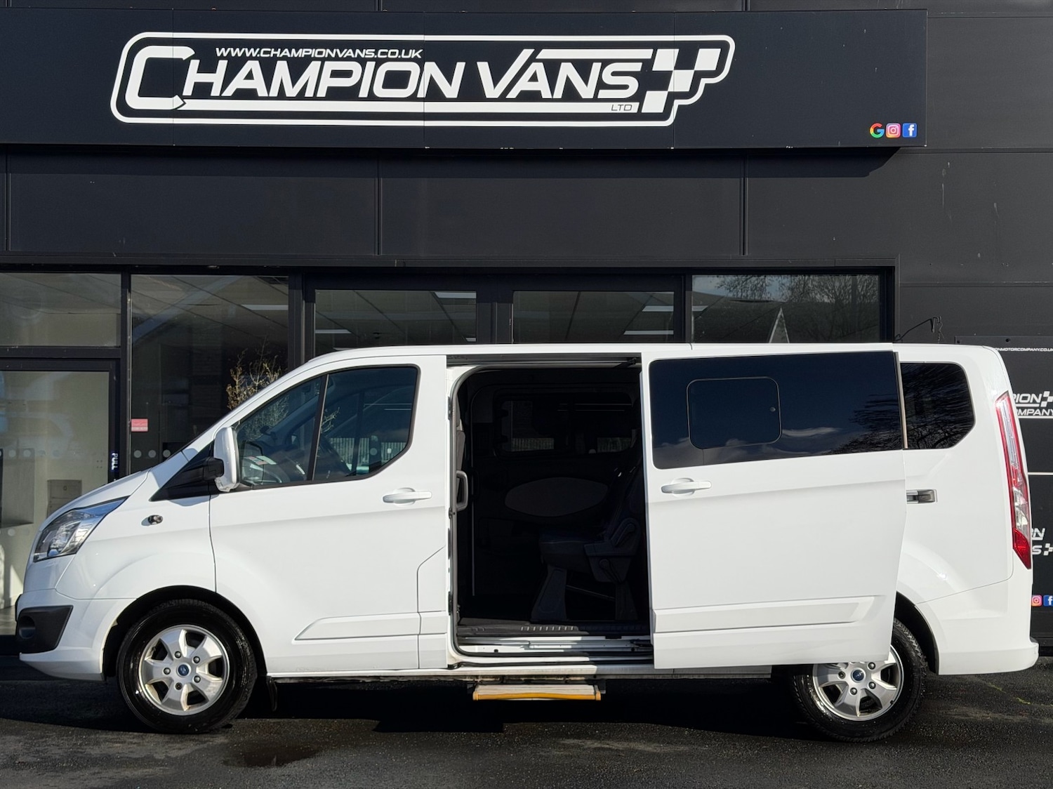 Used Ford Tourneo Custom 2019 for sale - 77548276: Photo 28