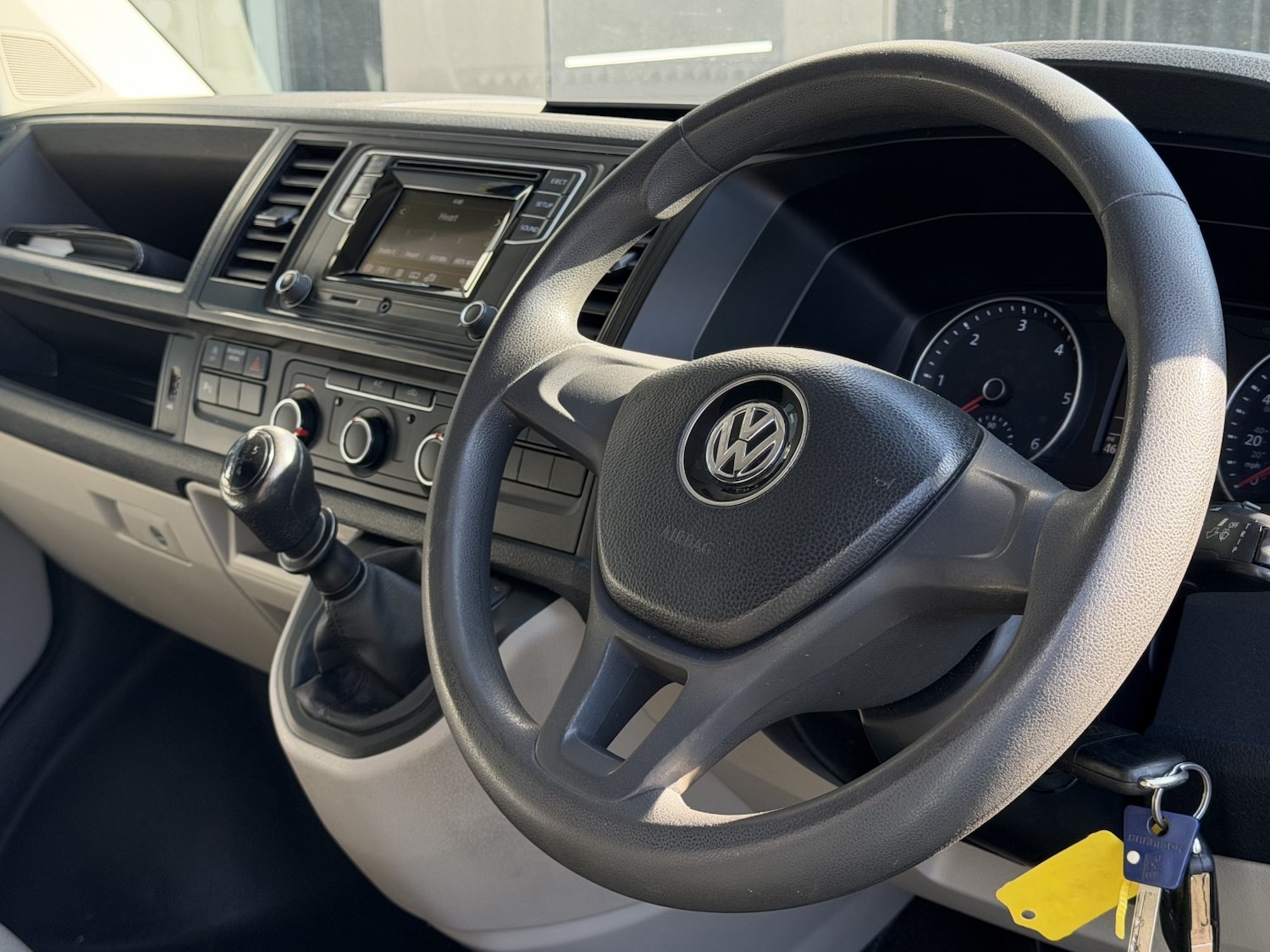 Used Volkswagen Transporter 2018 for sale - 78004527: Photo 14