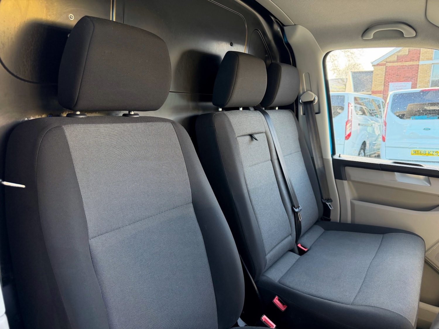 Used Volkswagen Transporter 2018 for sale - 78004527: Photo 16