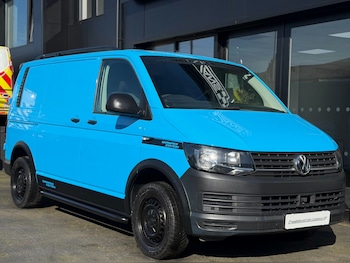 Used Volkswagen Transporter 2018 for sale - 78004527: Photo