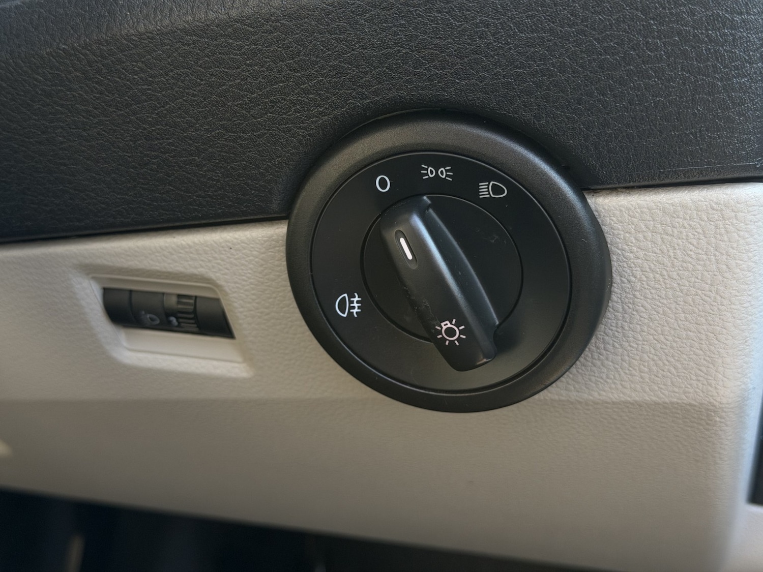 Used Volkswagen Transporter 2018 for sale - 78004527: Photo 25