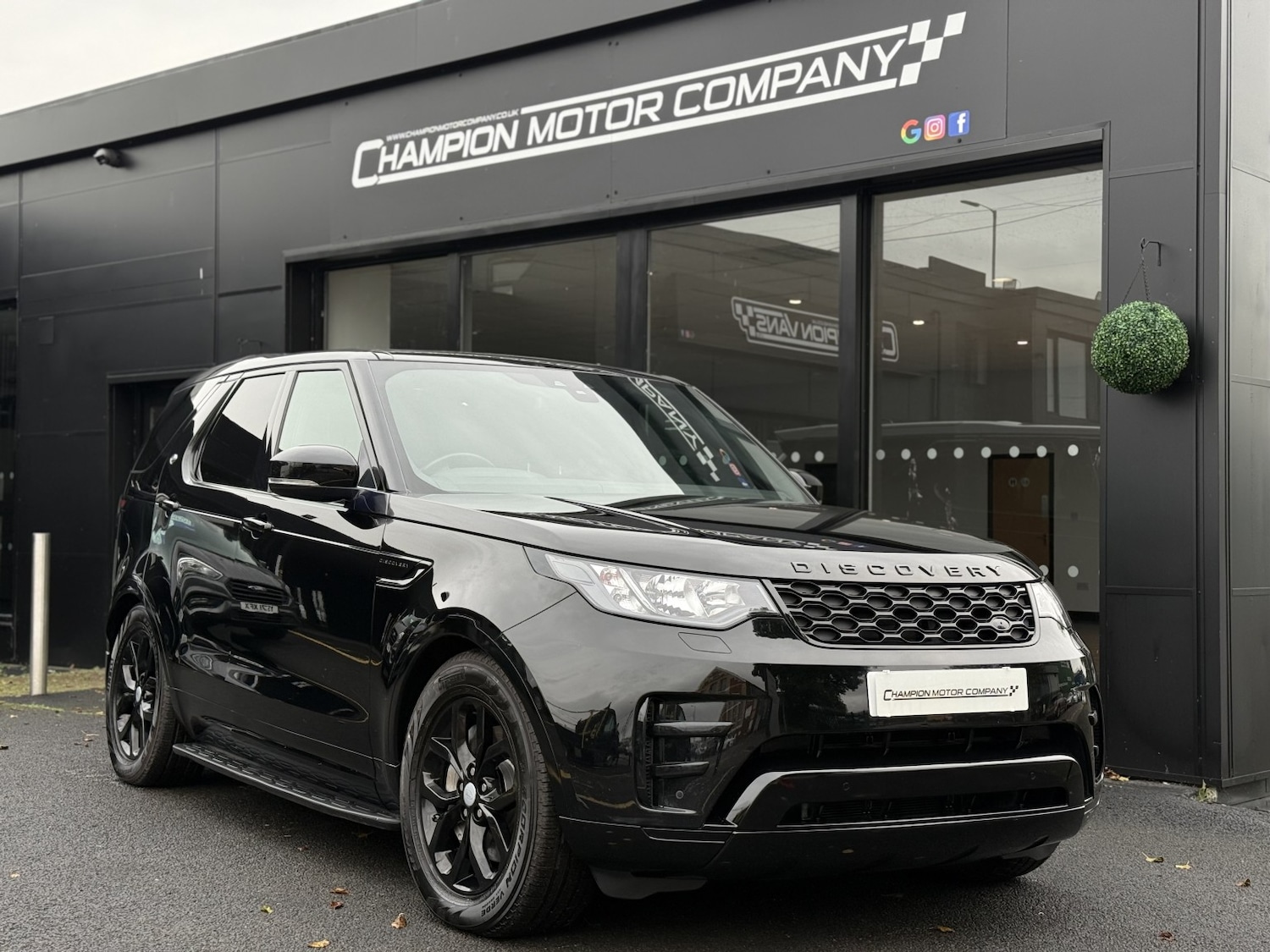 Used Land Rover Discovery 2020 for sale - 76483022: Photo 1