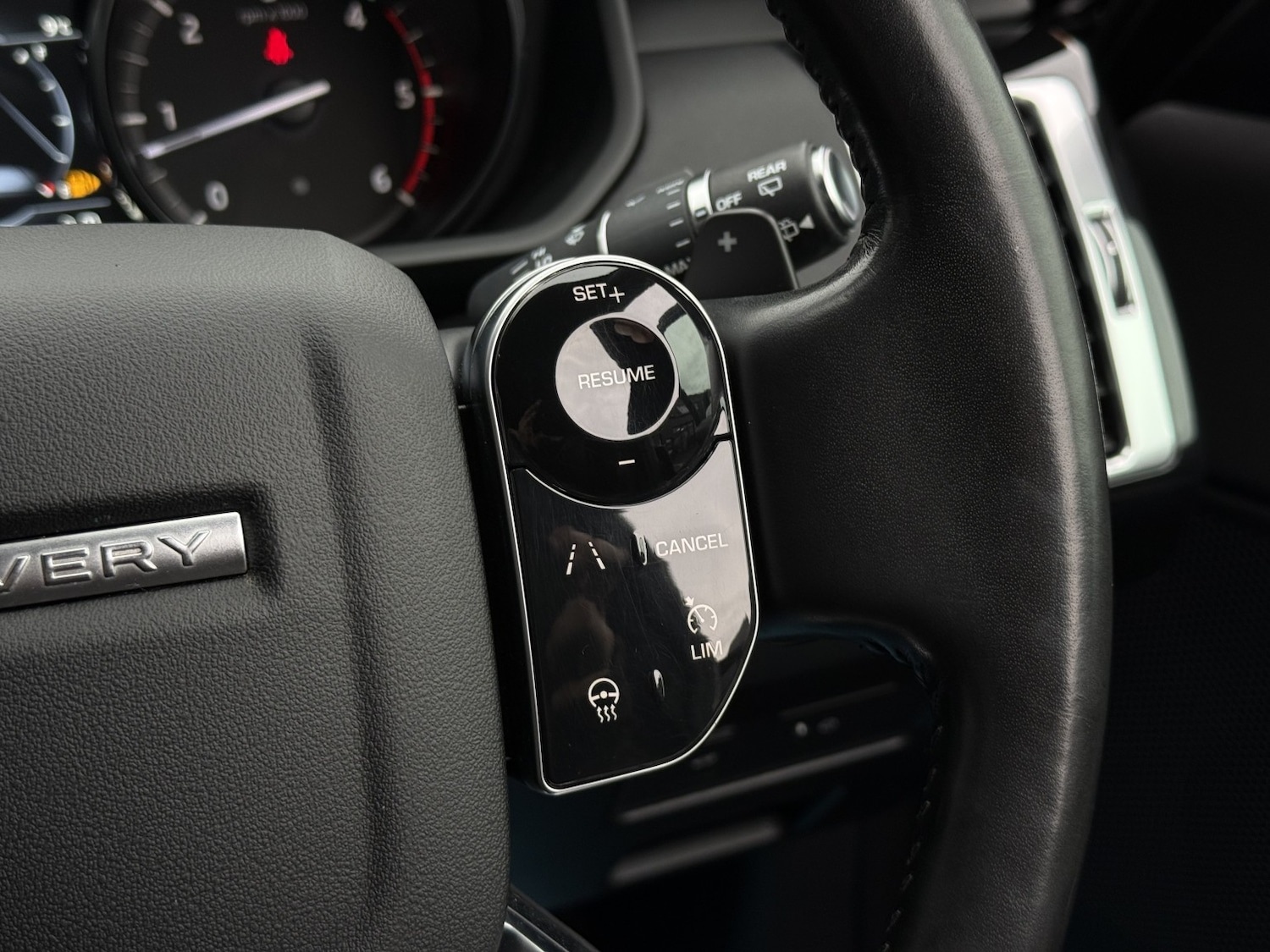 Used Land Rover Discovery 2020 for sale - 76483022: Photo 18