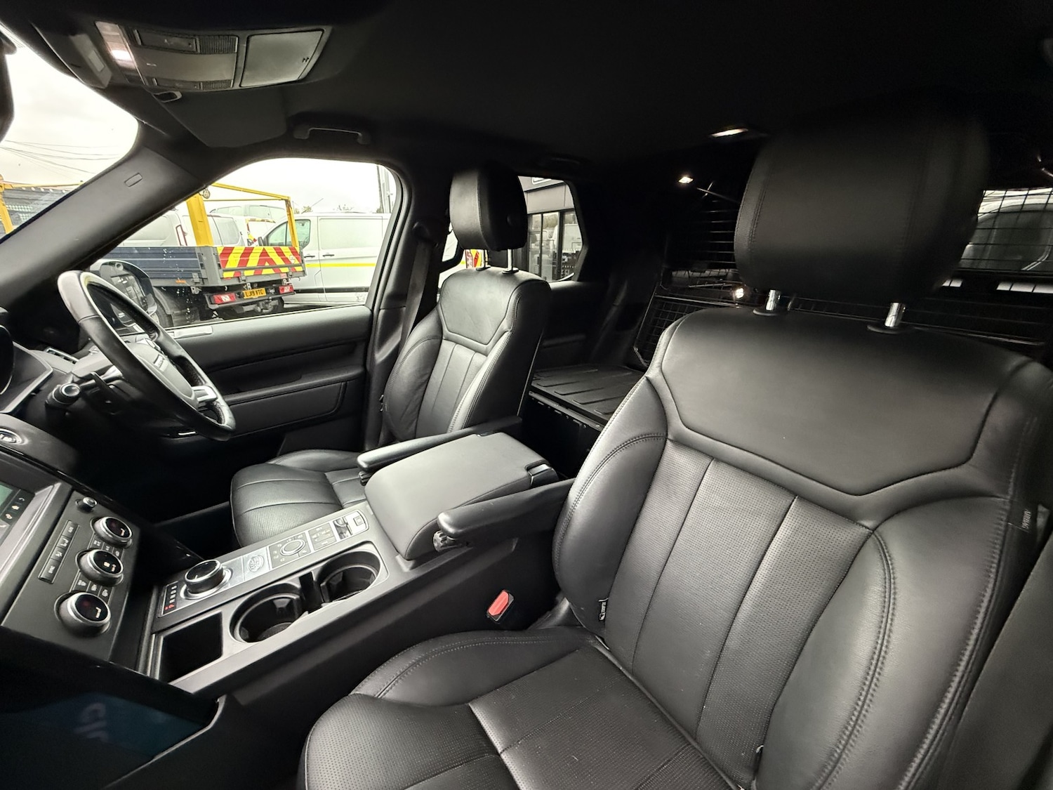 Used Land Rover Discovery 2020 for sale - 76483022: Photo 6