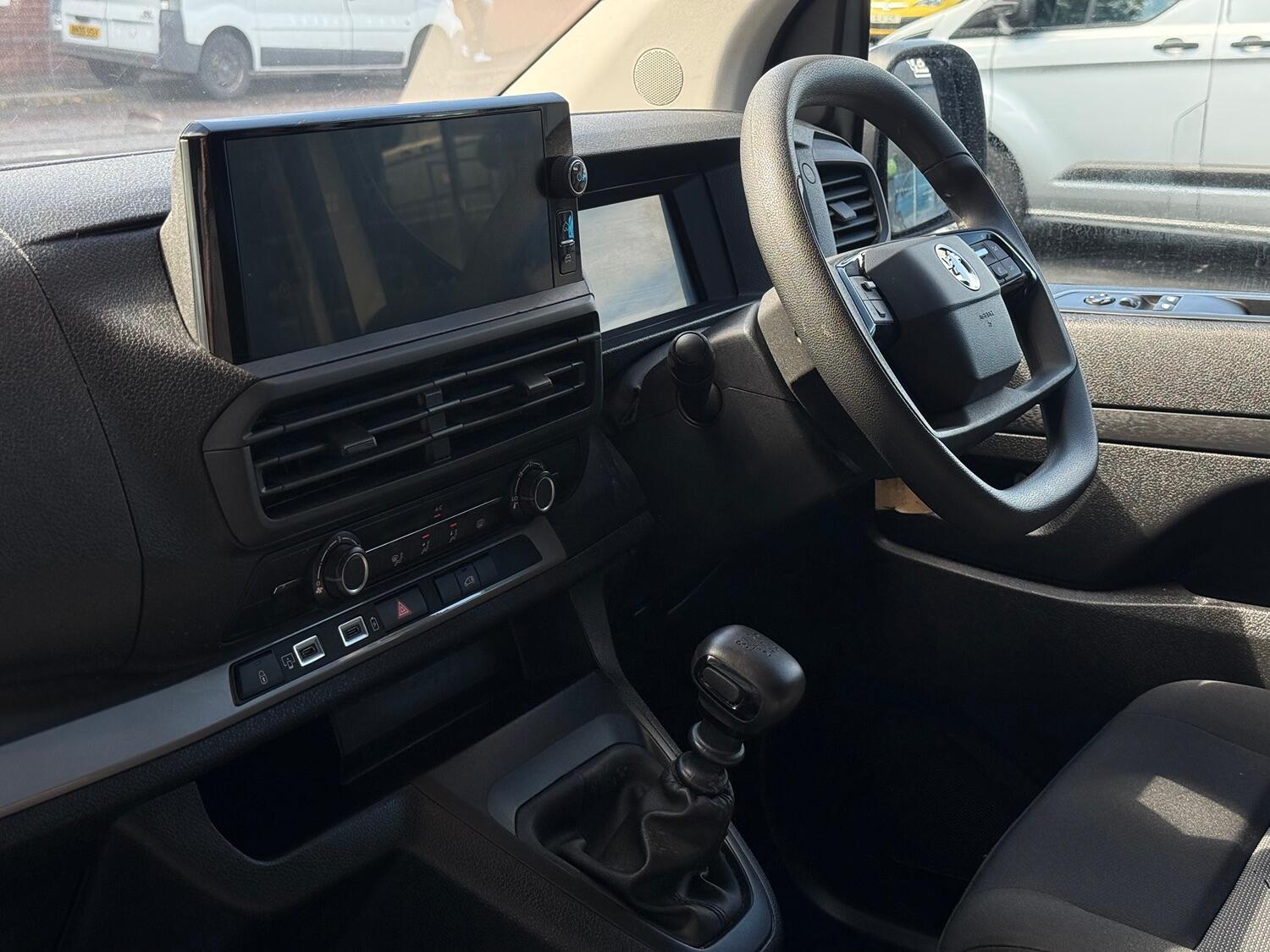 Used Vauxhall Vivaro 2024 for sale - 76793108: Photo 10