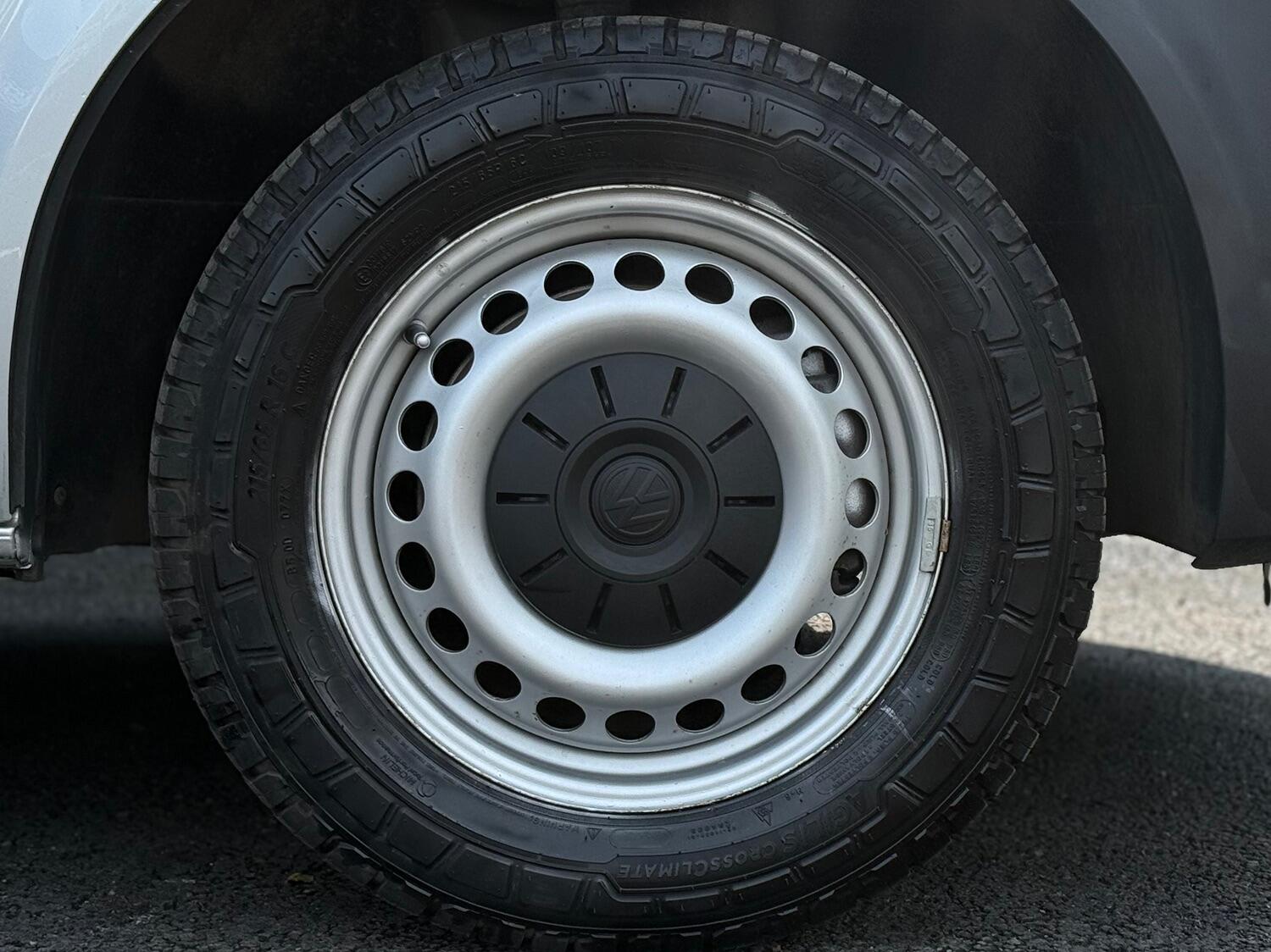 Used Volkswagen Transporter 2017 for sale - 76455460: Photo 11