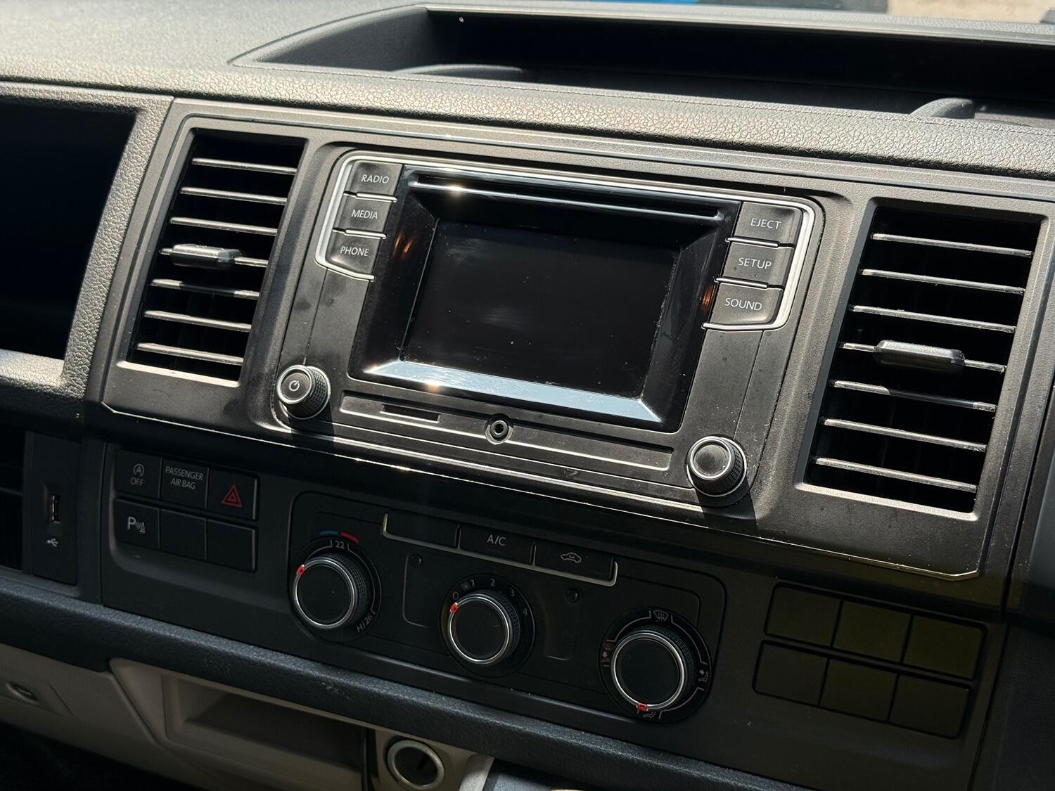 Used Volkswagen Transporter 2017 for sale - 76455460: Photo 16