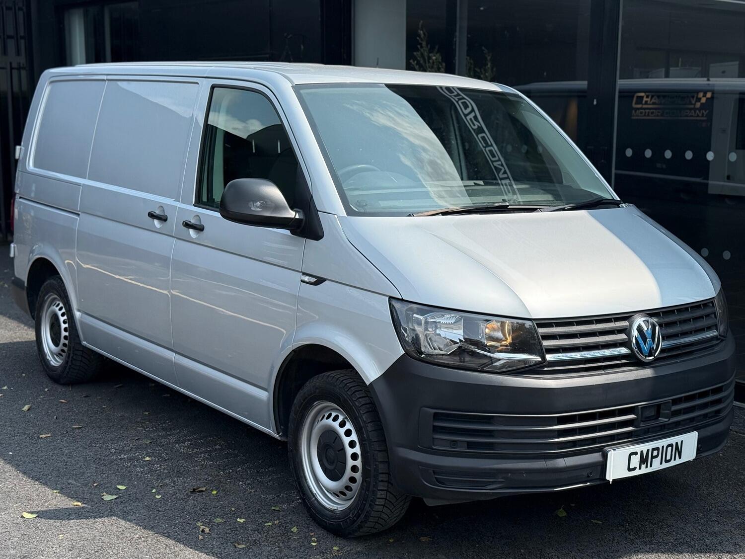 Used Volkswagen Transporter 2017 for sale - 76455460: Photo 7