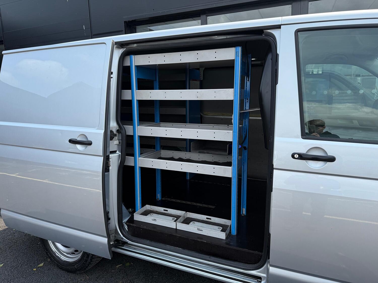 Used Volkswagen Transporter 2017 for sale - 76793114: Photo 24