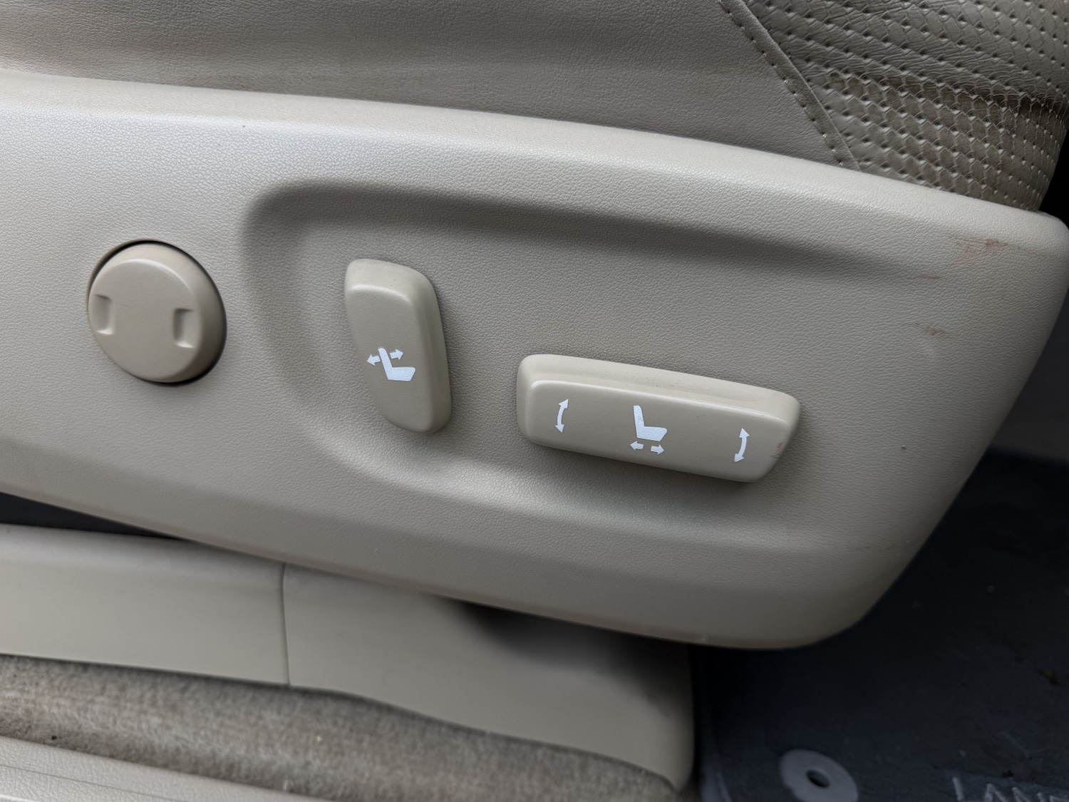 Used Toyota Land Cruiser 2010 for sale - 76692810: Photo 13