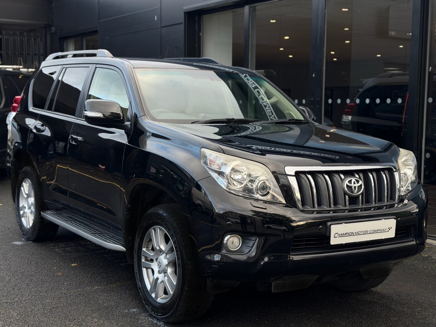 Used Toyota Land Cruiser 2010 for sale - 76692810: Photo 24