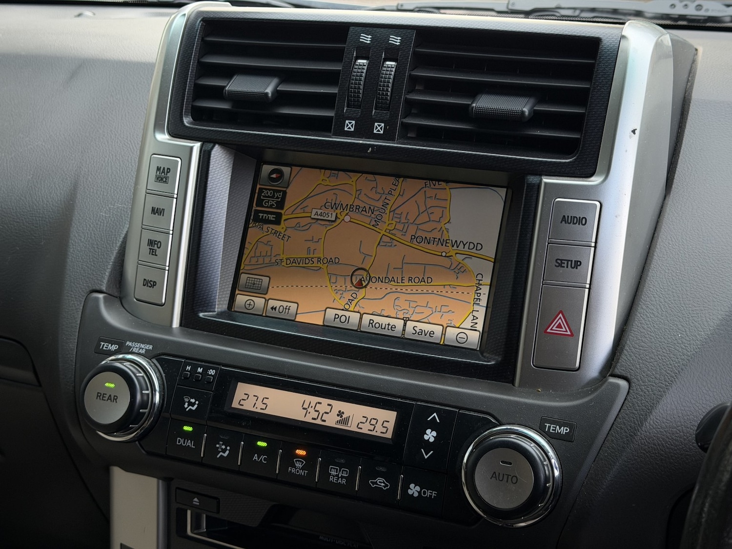 Used Toyota Land Cruiser 2010 for sale - 76692810: Photo 8