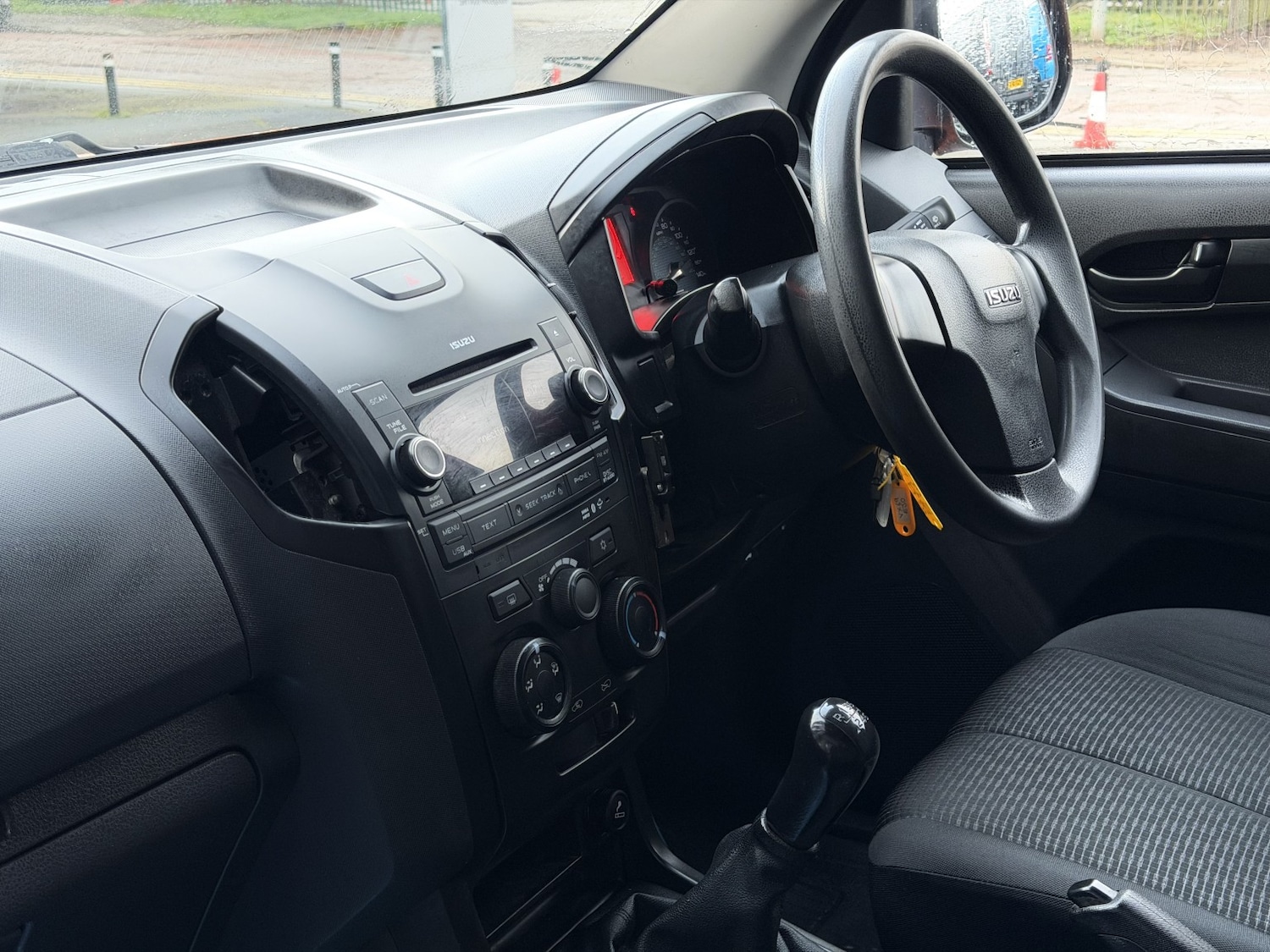 Used Isuzu D-Max 2019 for sale - 77629070: Photo 8