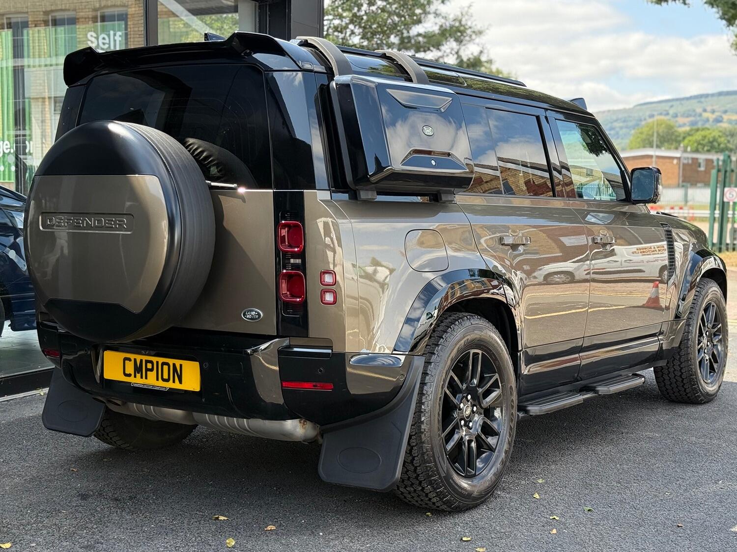 Used Land Rover Defender 110 2020 for sale - 76793112: Photo 18