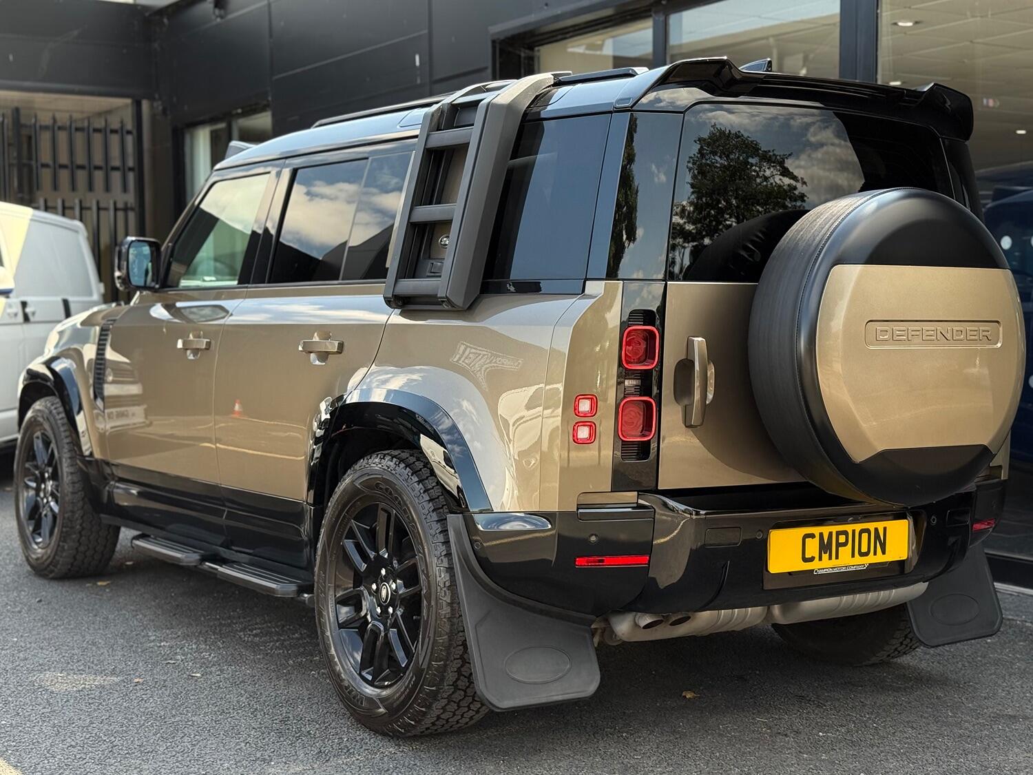 Used Land Rover Defender 110 2020 for sale - 76793112: Photo 19