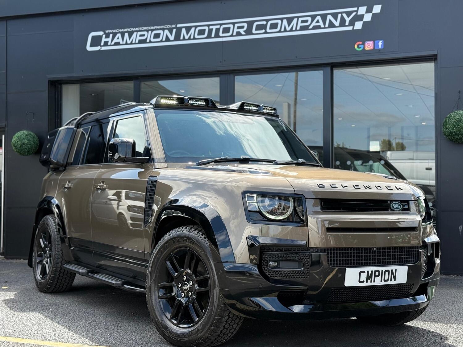 Used Land Rover Defender 110 2020 for sale - 76793112: Photo 2