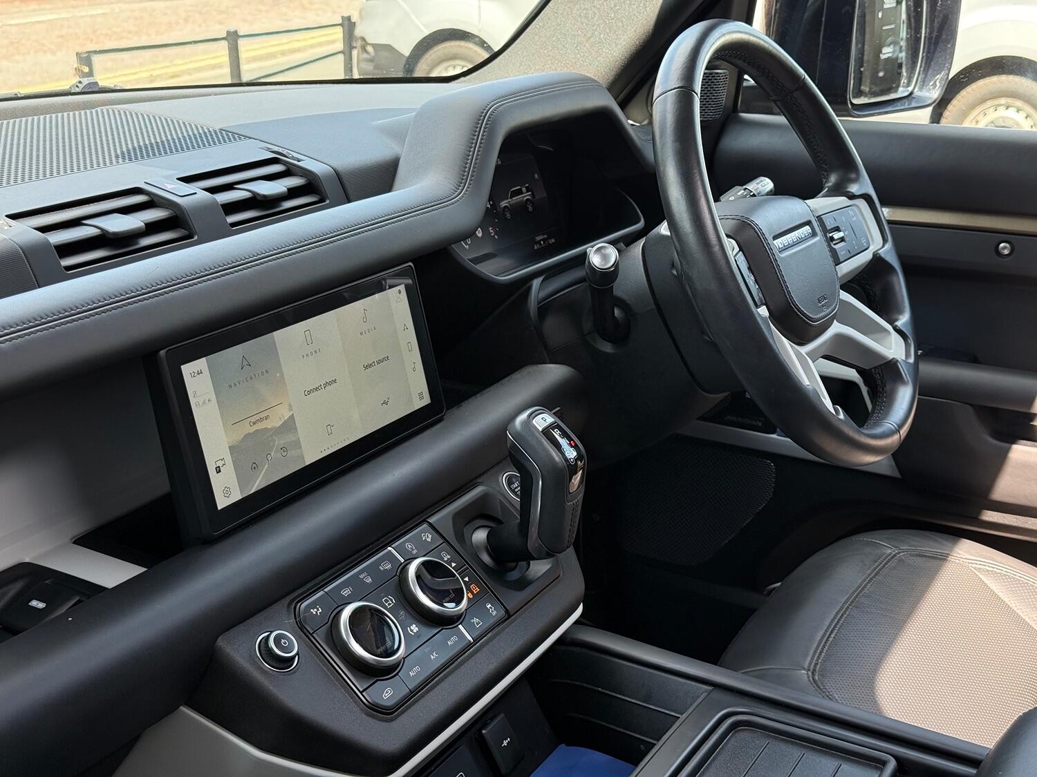 Used Land Rover Defender 110 2020 for sale - 76793112: Photo 28