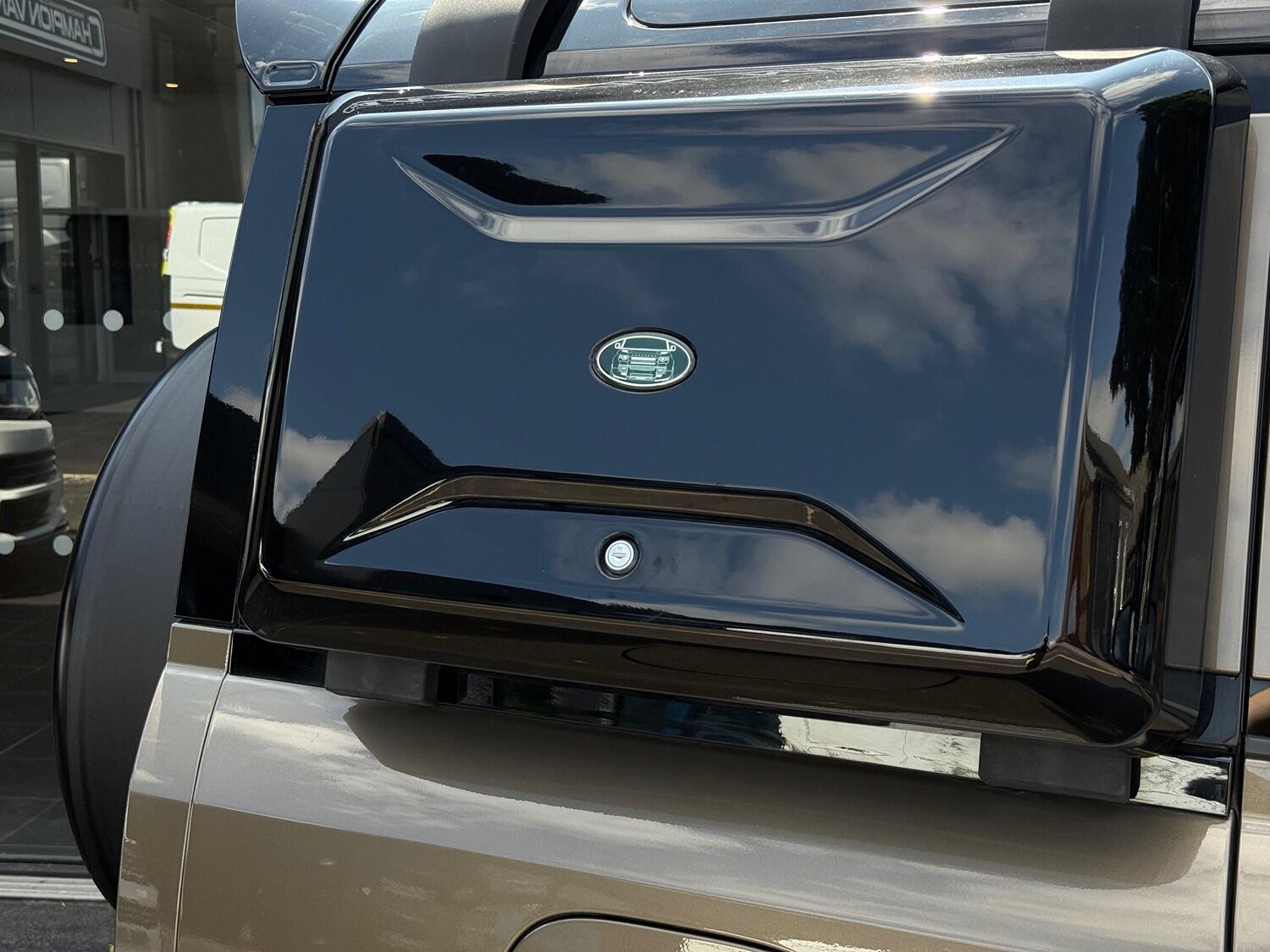 Used Land Rover Defender 110 2020 for sale - 76793112: Photo 40