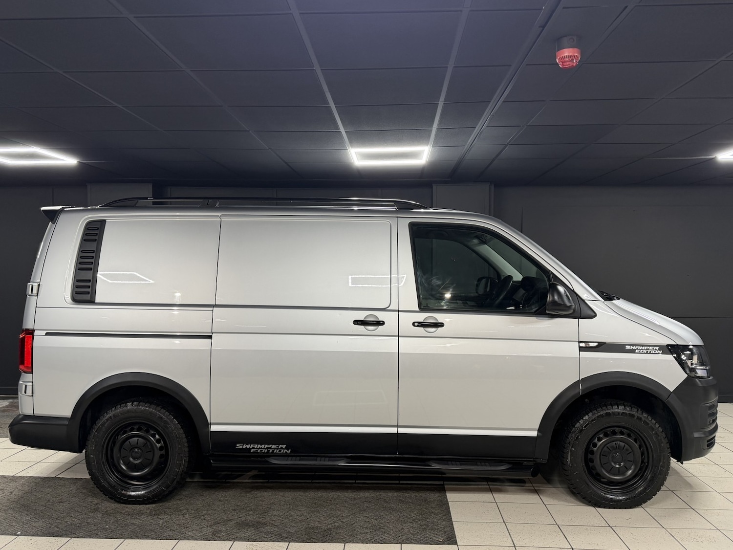 Used Volkswagen Transporter 2017 for sale - 77213376: Photo 27