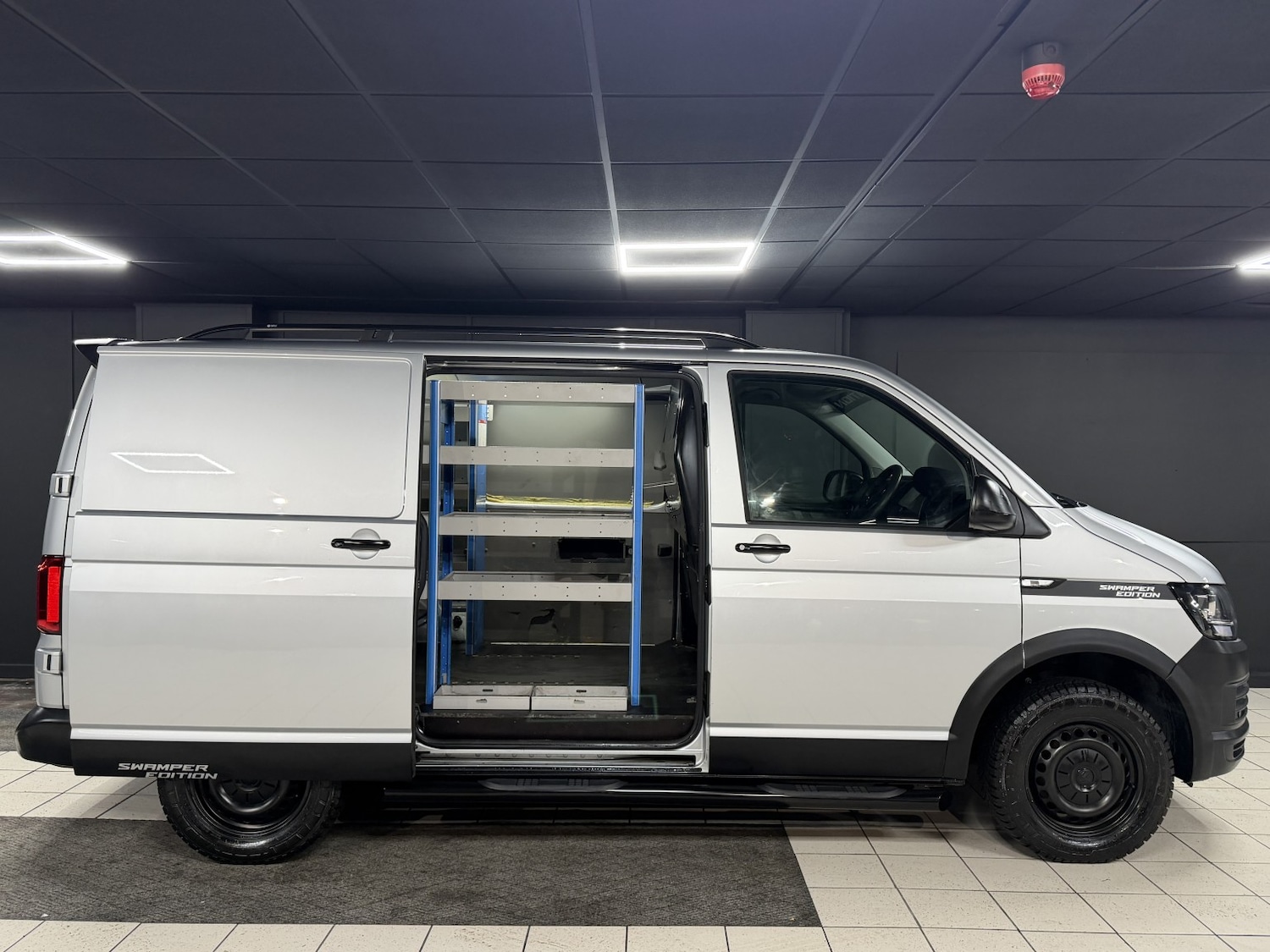 Used Volkswagen Transporter 2017 for sale - 77213376: Photo 28