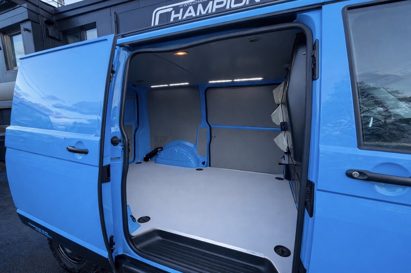 Used Volkswagen Transporter 2018 for sale - 77474807: Photo 7