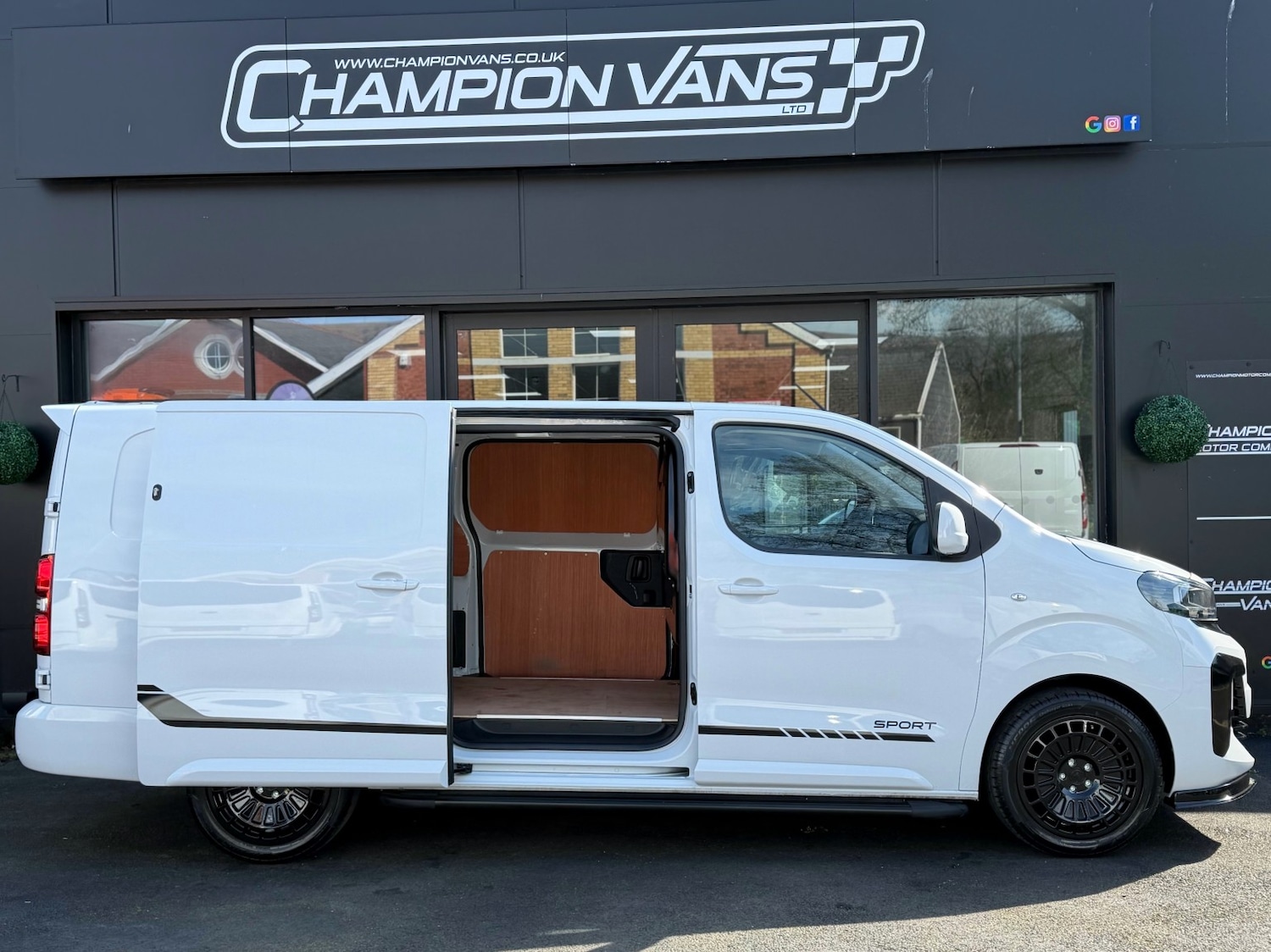 Used Vauxhall Vivaro 2024 for sale - 78168891: Photo 14