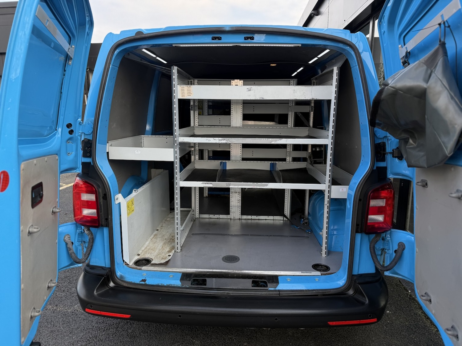 Used Volkswagen Transporter 2017 for sale - 77289149: Photo 6