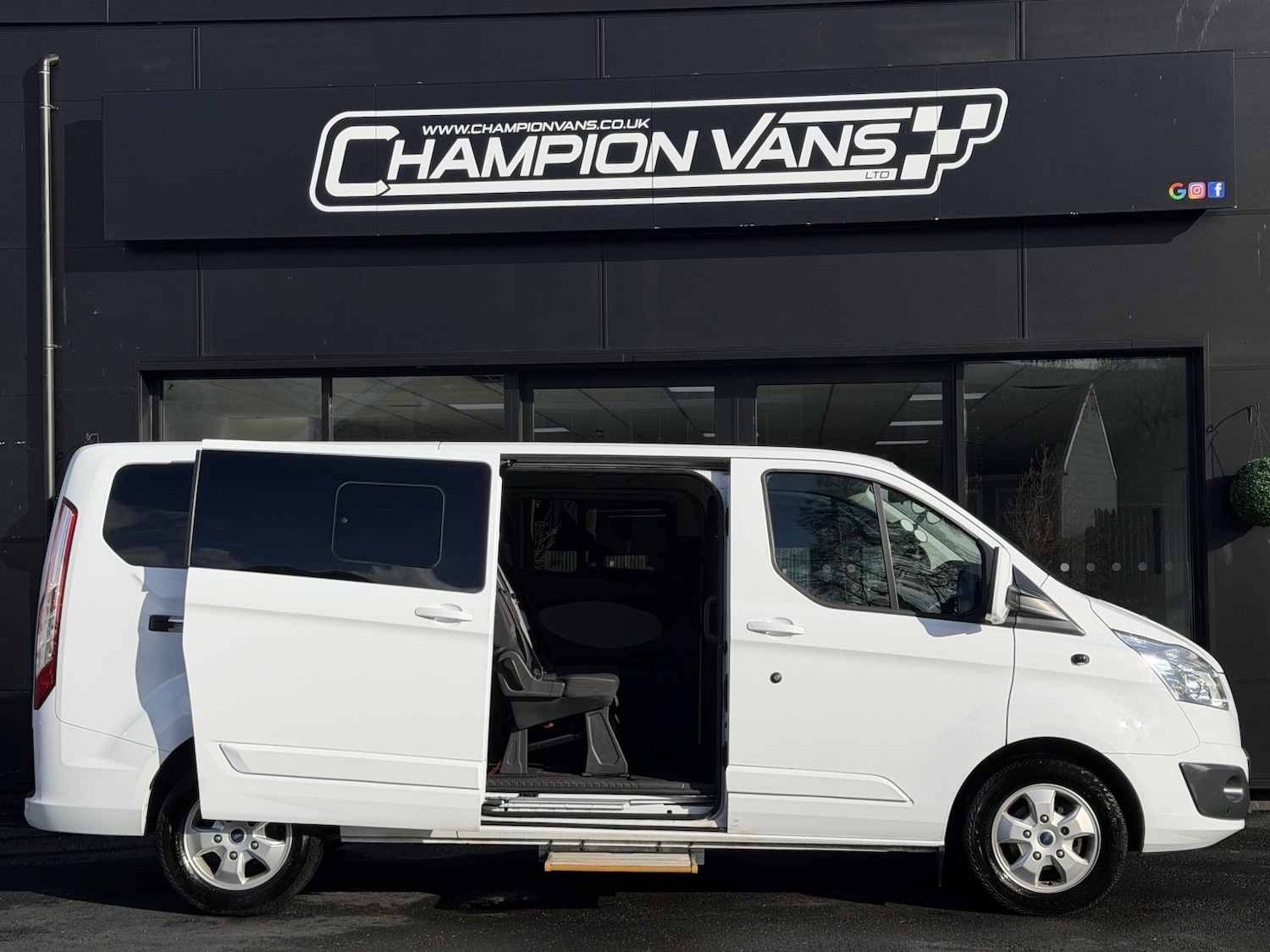 Used Ford Tourneo Custom 2019 for sale - 77595448: Photo 8