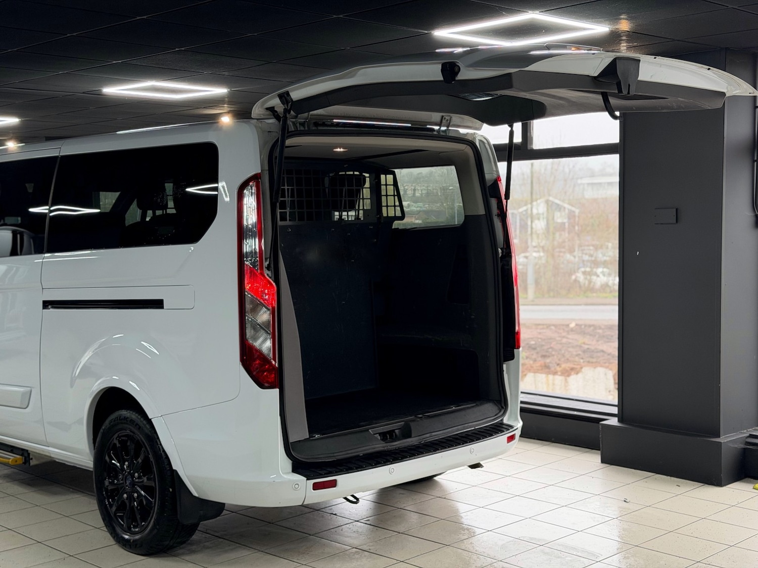 Used Ford Tourneo Custom 2019 for sale - 77822325: Photo 27