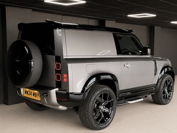 Used Land Rover Defender 2024 for sale - 79467672: Photo