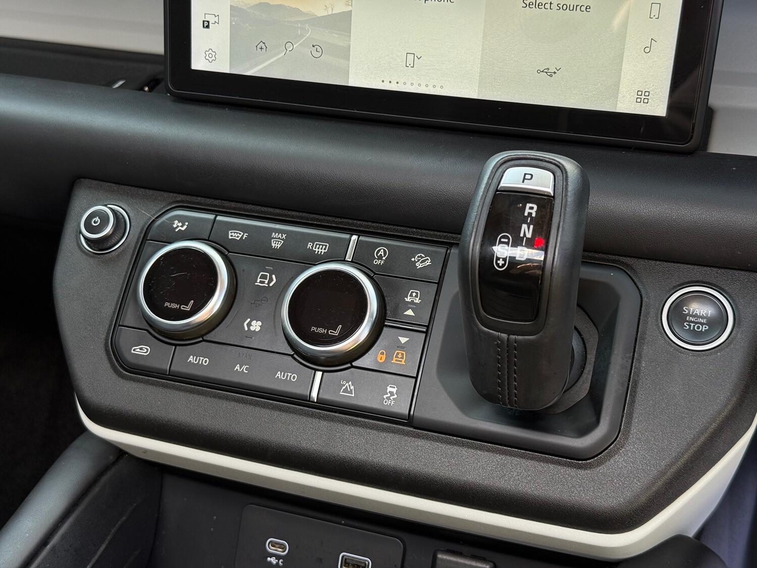 Used Land Rover Defender 2020 for sale - 76979526: Photo 17