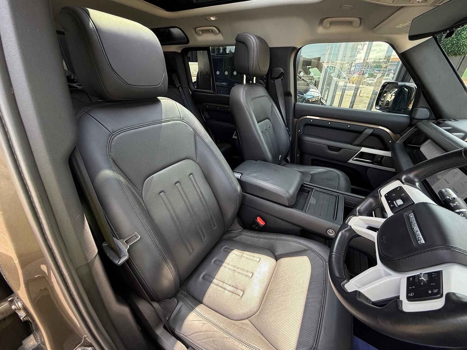 Used Land Rover Defender 2020 for sale - 76979526: Photo 25