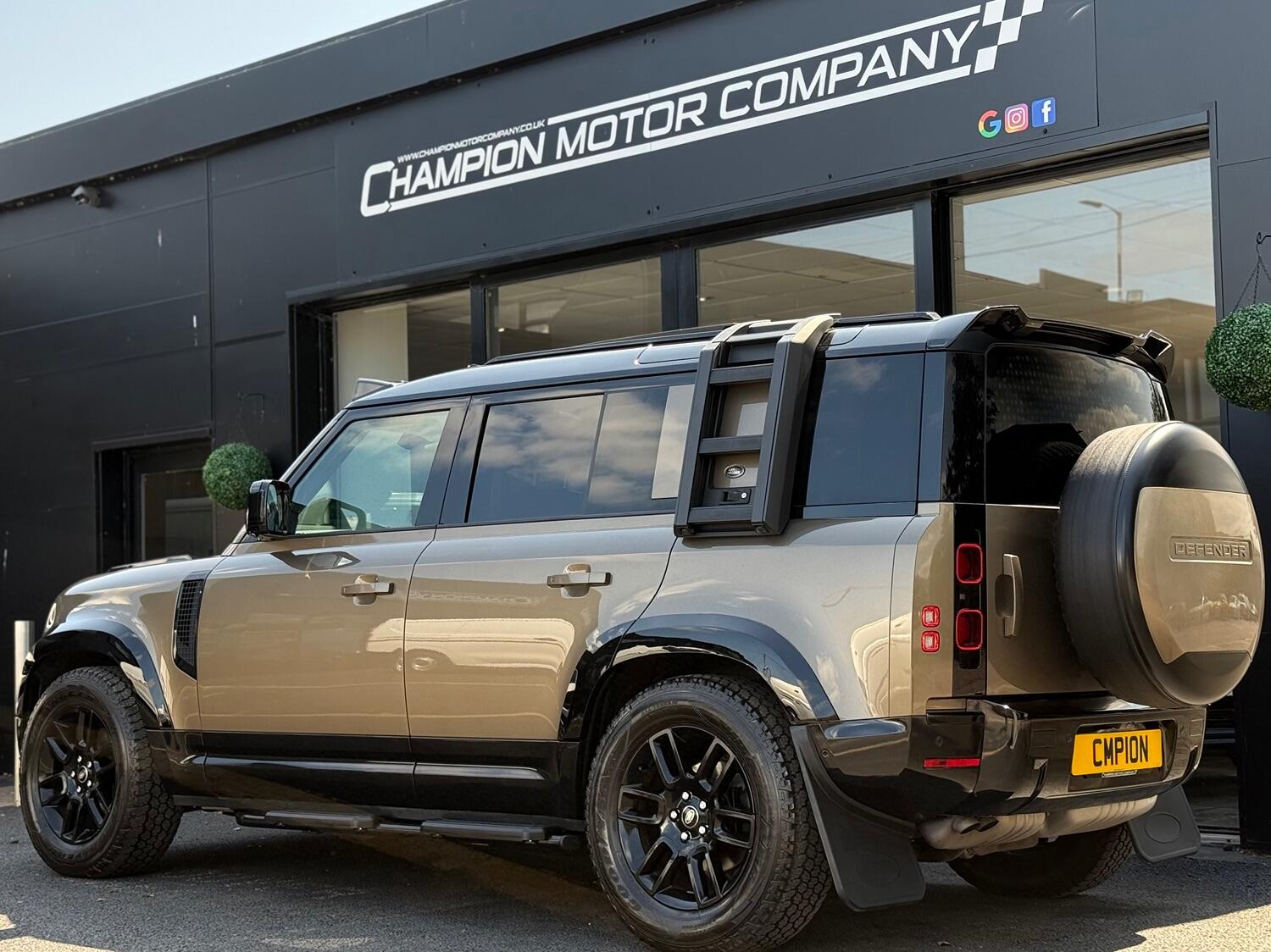 Used Land Rover Defender 2020 for sale - 76979526: Photo 5