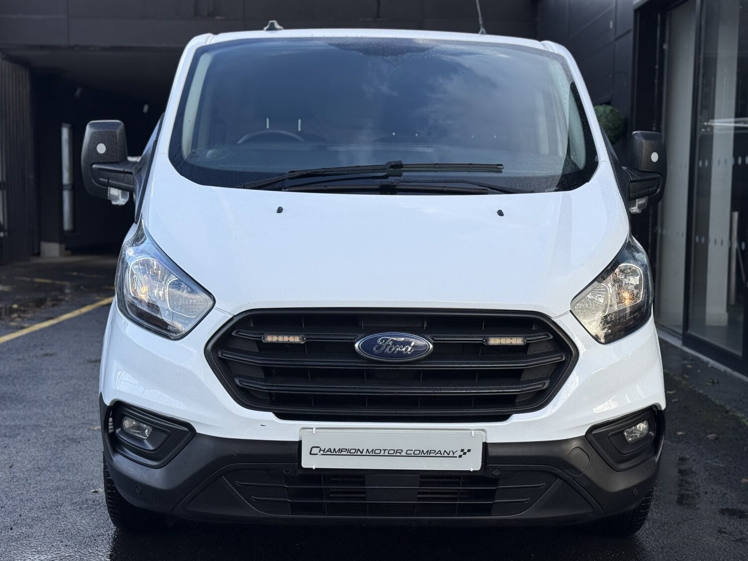 Used Ford Transit Custom 2020 for sale - 76369366: Photo 2