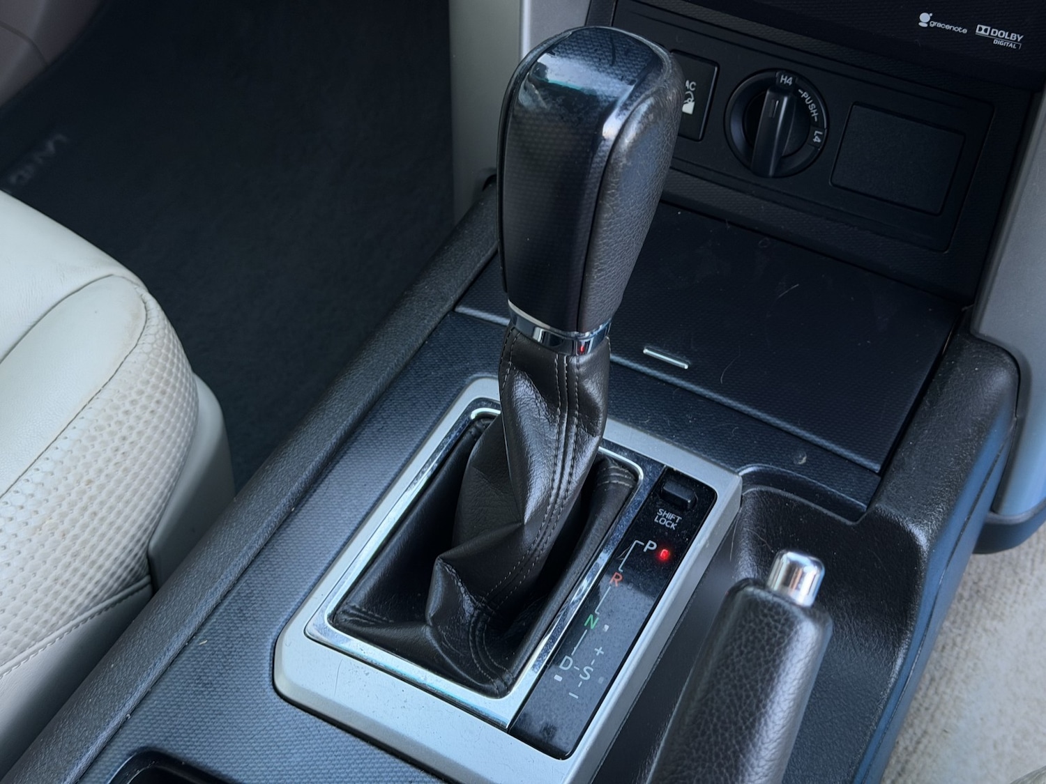 Used Toyota Land Cruiser 2010 for sale - 76799287: Photo 17