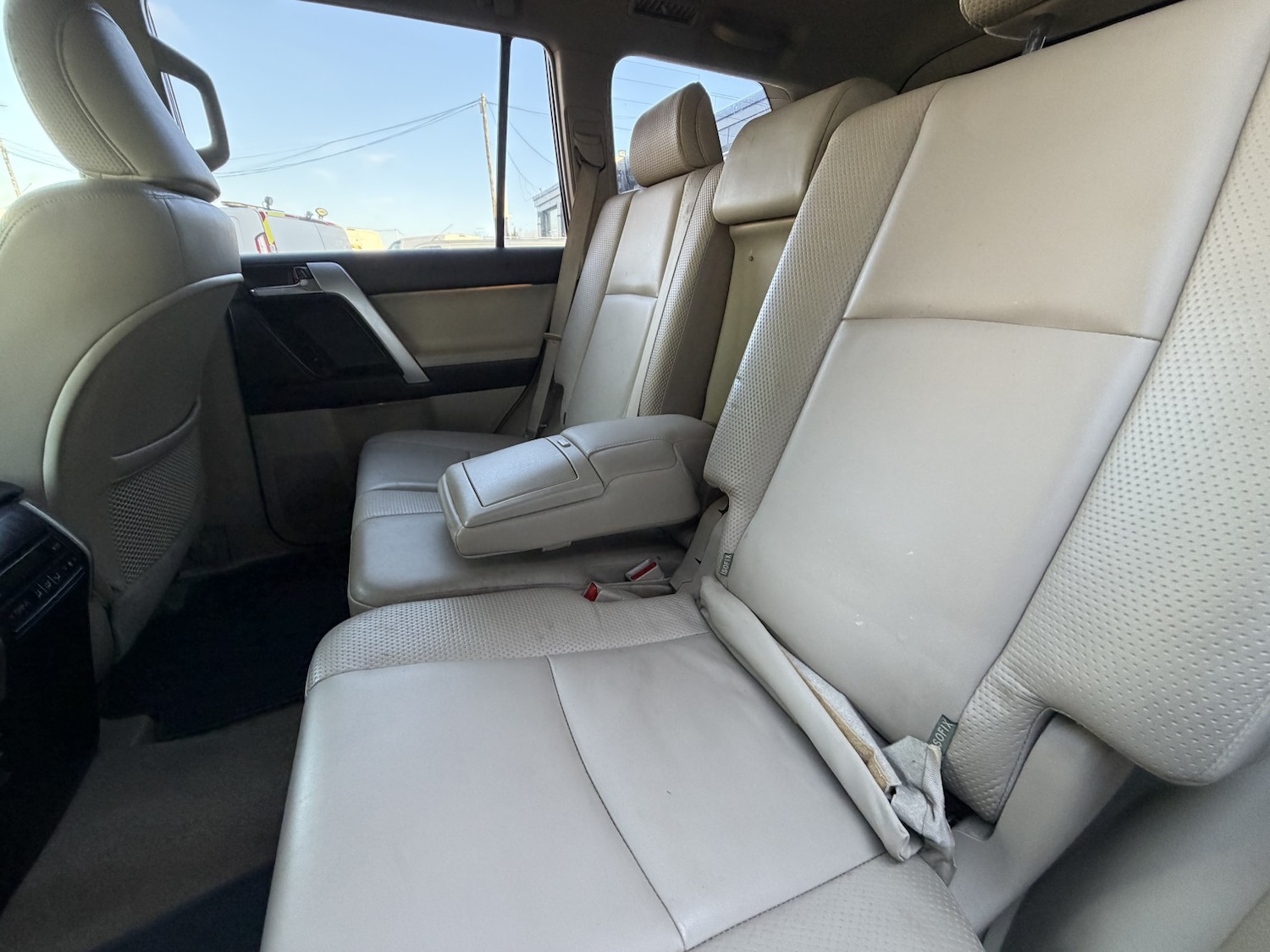 Used Toyota Land Cruiser 2010 for sale - 76799287: Photo 26