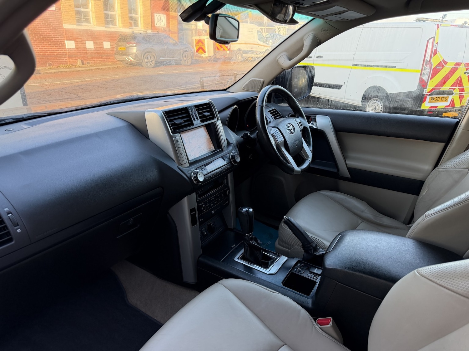 Used Toyota Land Cruiser 2010 for sale - 76799287: Photo 6