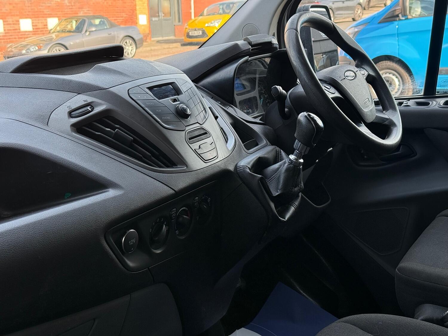 Used Ford Transit Custom 2017 for sale - 76793118: Photo 17