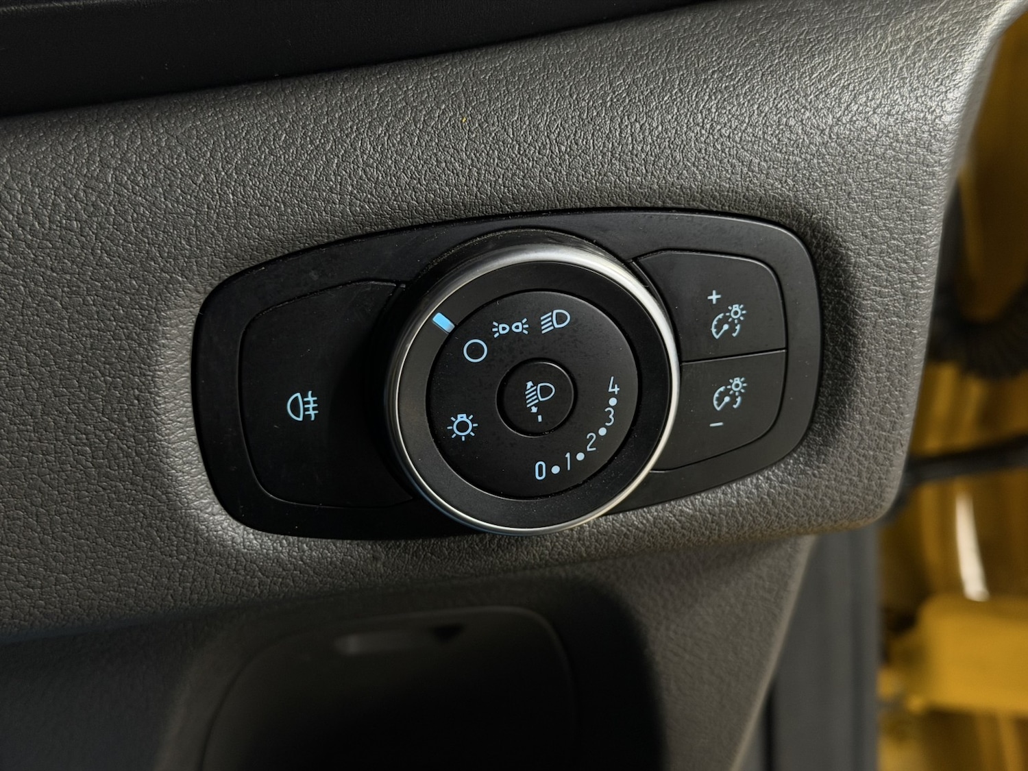 Used Ford Transit Custom 2019 for sale - 77398360: Photo 14