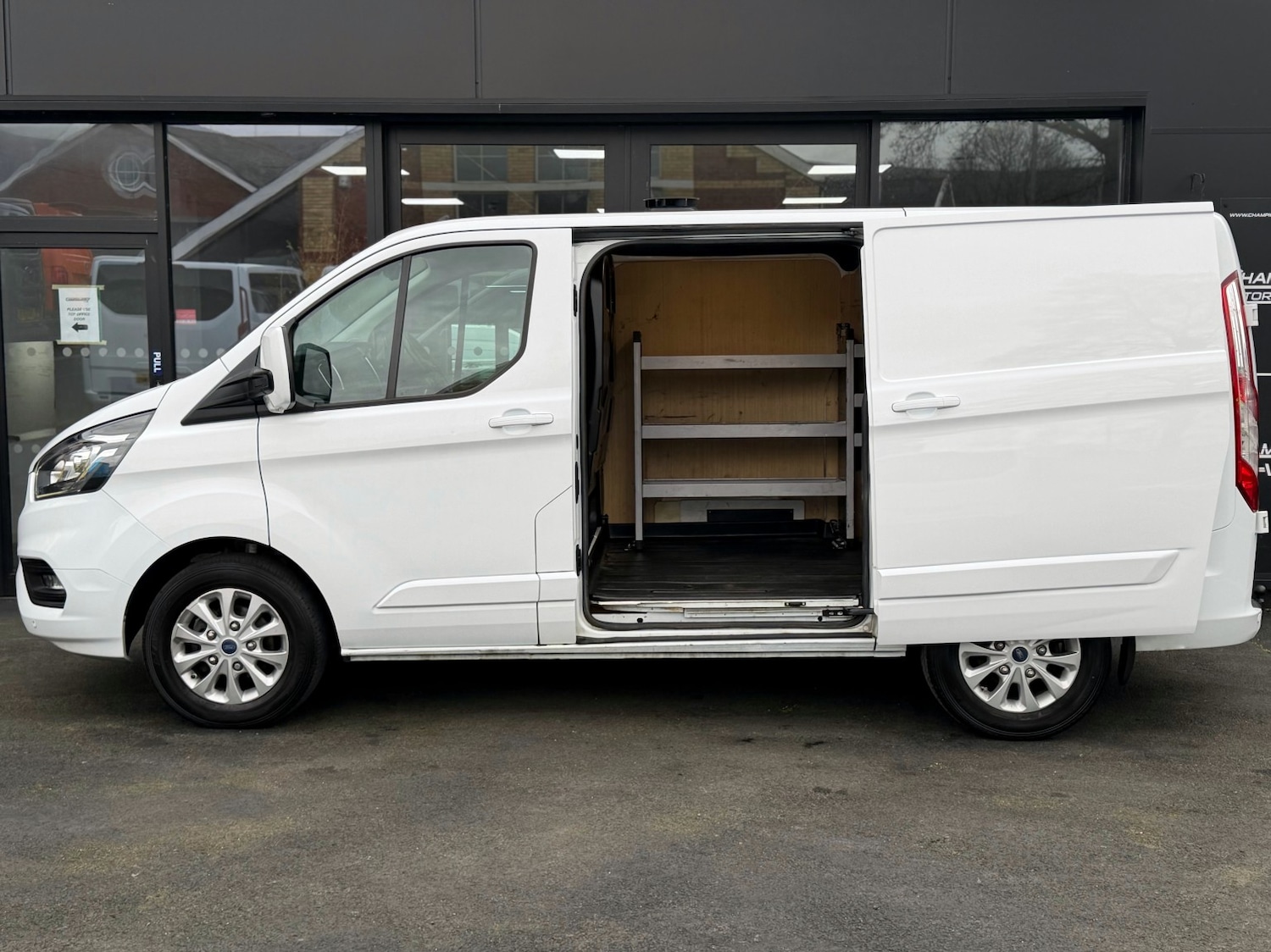 Used Ford Transit Custom 2023 for sale - 78084438: Photo 29