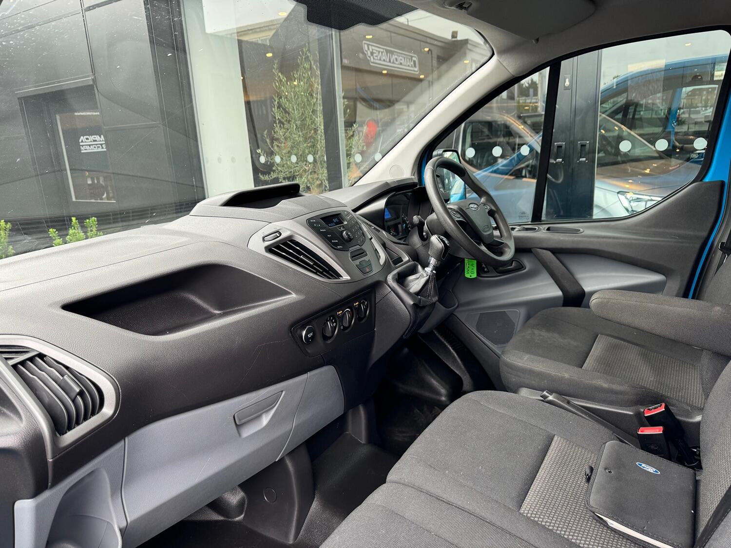 Used Ford Transit Custom 2017 for sale - 76369249: Photo 14