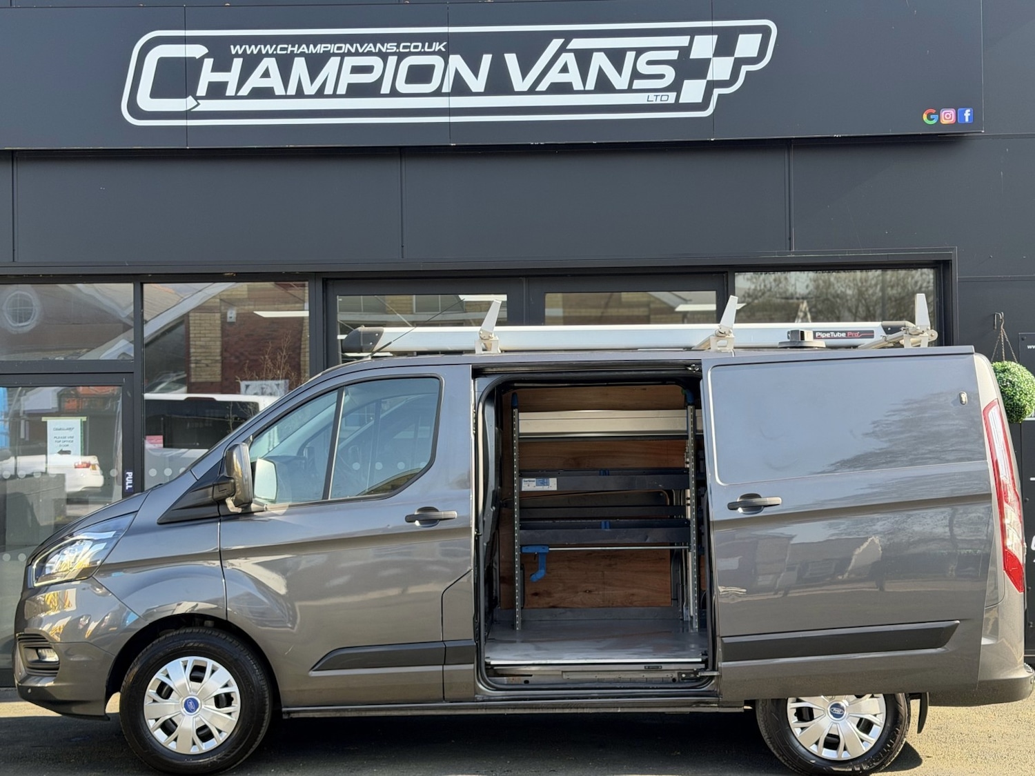 Used Ford Transit Custom 2022 for sale - 77822187: Photo 11