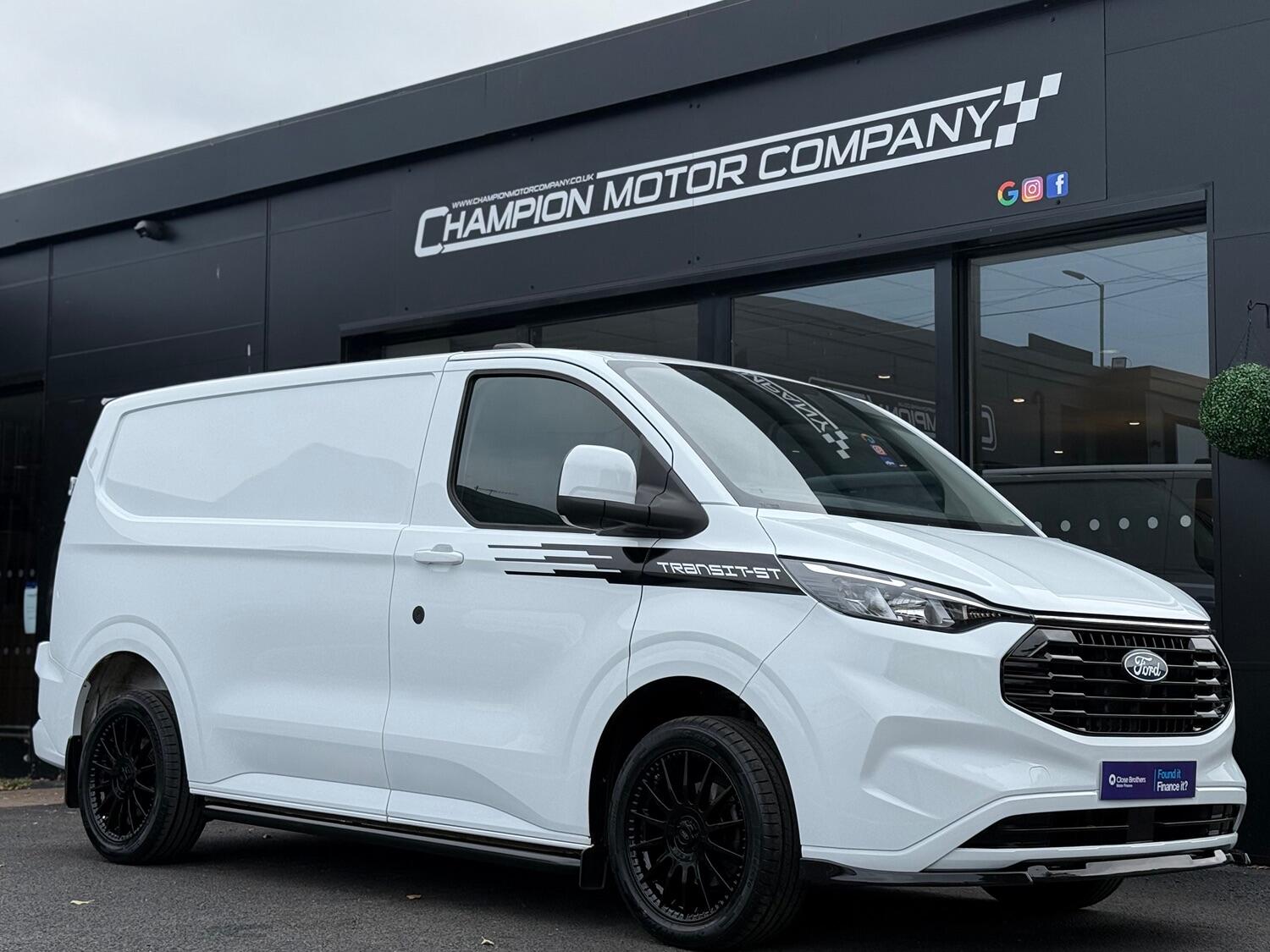 Used Ford Transit Custom 2024 for sale - 76769144: Photo 2